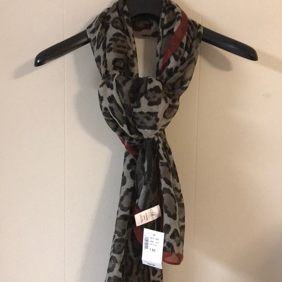 cleo Accessories - CLEO SCARF Wrap Light Large ANIMAL Print BNWT